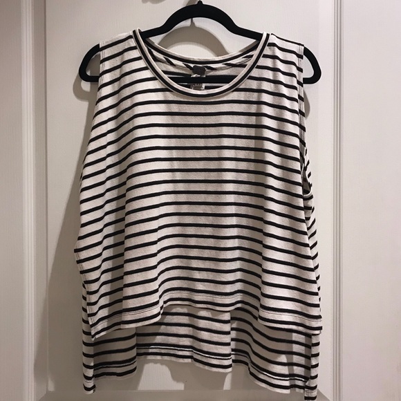 Free People Tank - Picture 2 of 5